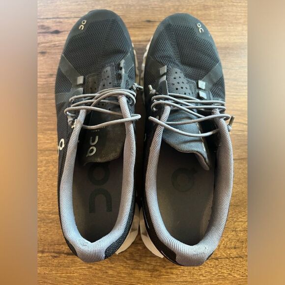 On Cloud Sneakers - Picture 7 of 7